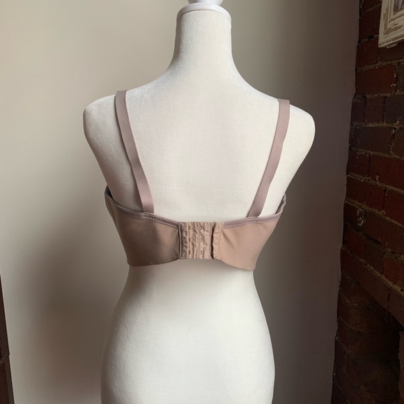 36DD Tan Bra - Picture 3 of 4